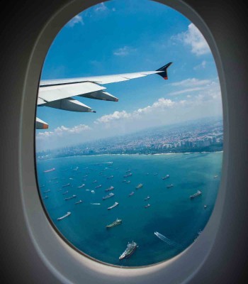 پنجره ی هواپیما