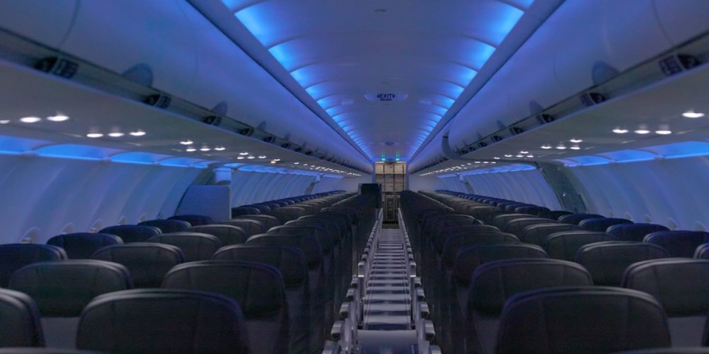 نور داخل کابین هواپیما
