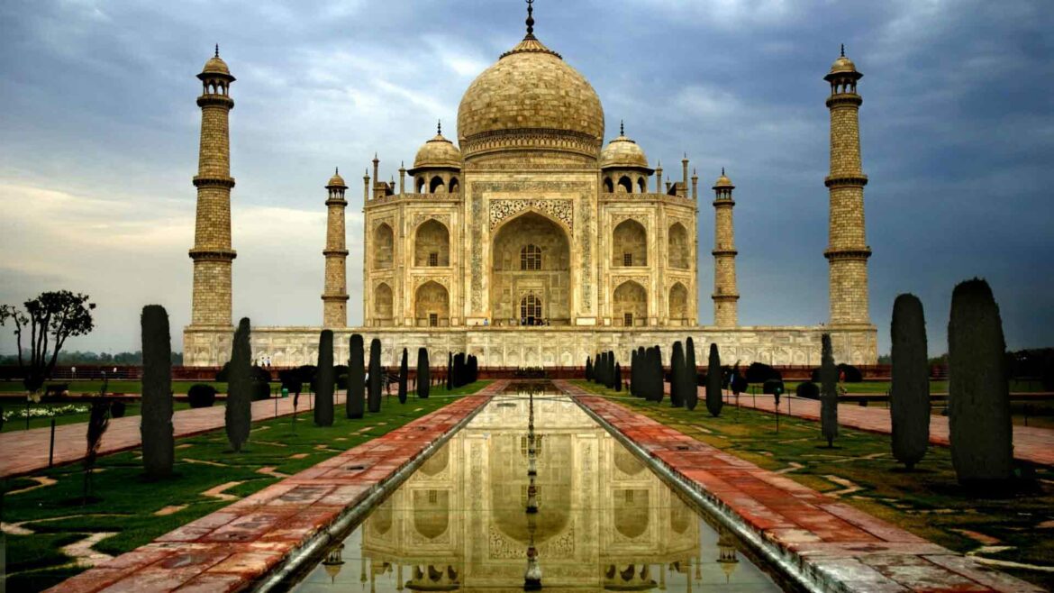 TAJ-MAHAL