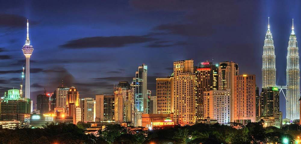KL-Skyline-Night