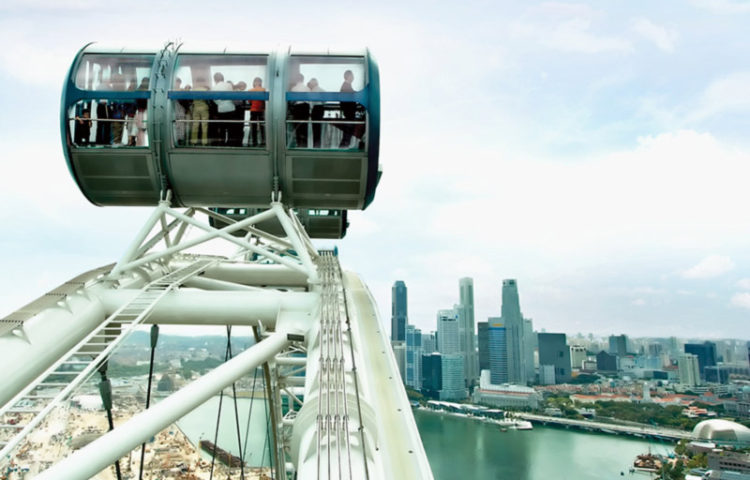 singapore flyer capsule