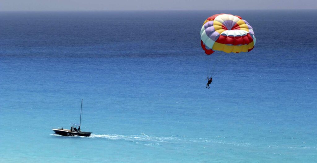 parasail_parasailing