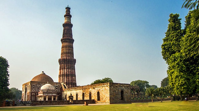 qutub minar qutub minar