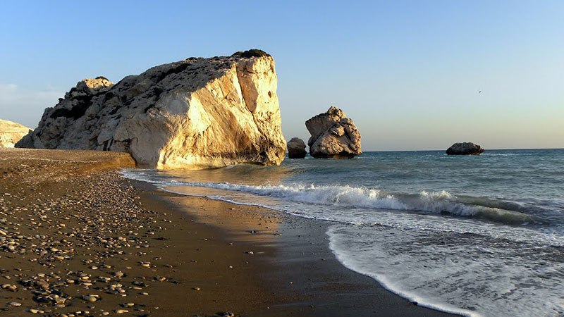petra tou romiou petra tou romiou