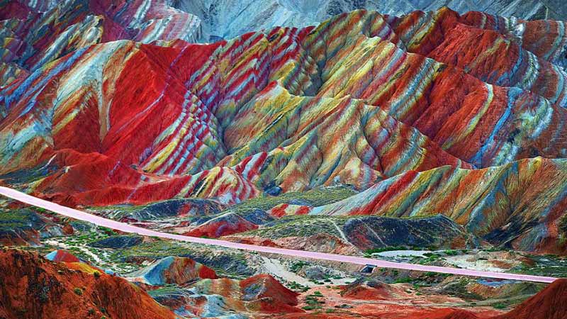 کوه های رنگین کمانی در چین