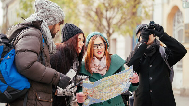 ملاقات با افراد جدید در سفر ملاقات با افراد جدید در سفر