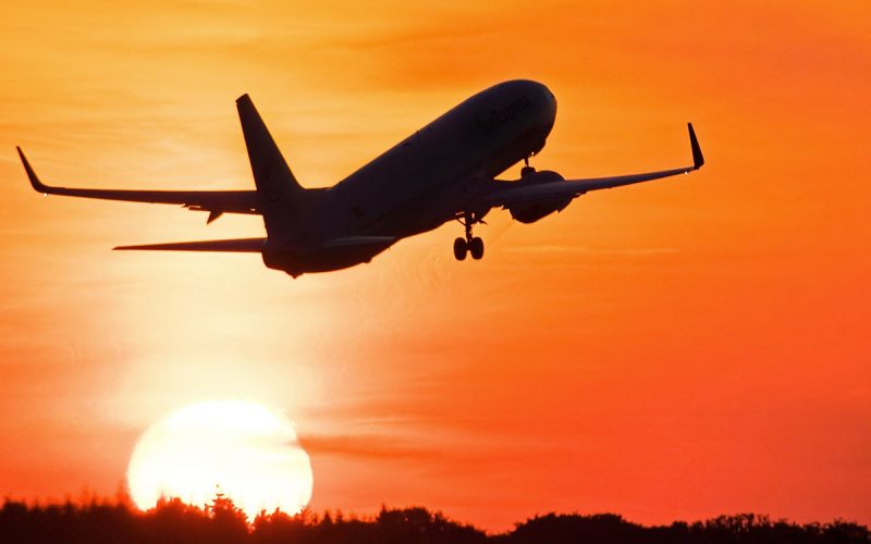 بهترین زمان خرید بلیط هواپیما و سفر بهترین زمان خرید بلیط هواپیما و سفر