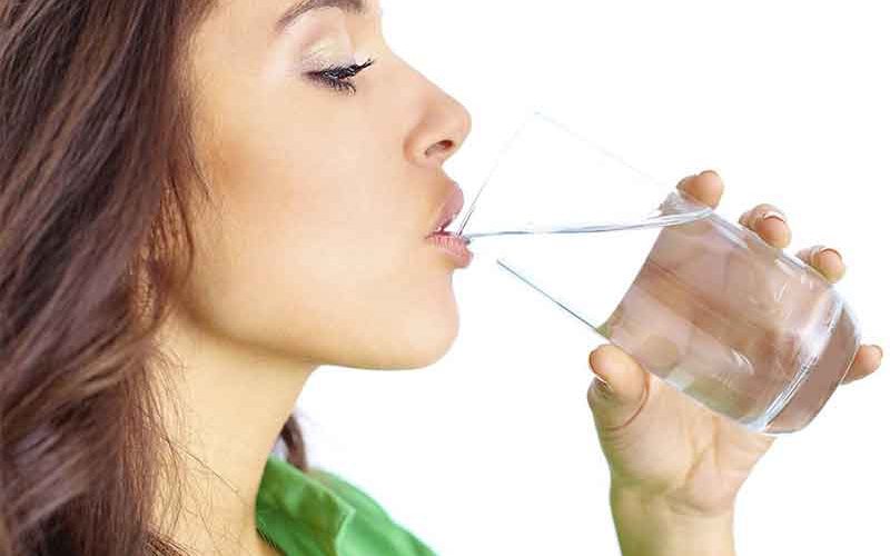 آب بیشتری بنوشید آب بیشتری بنوشید