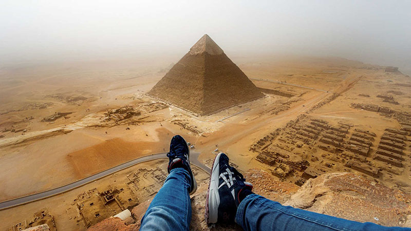 بالا رفتن از اهرام مصر