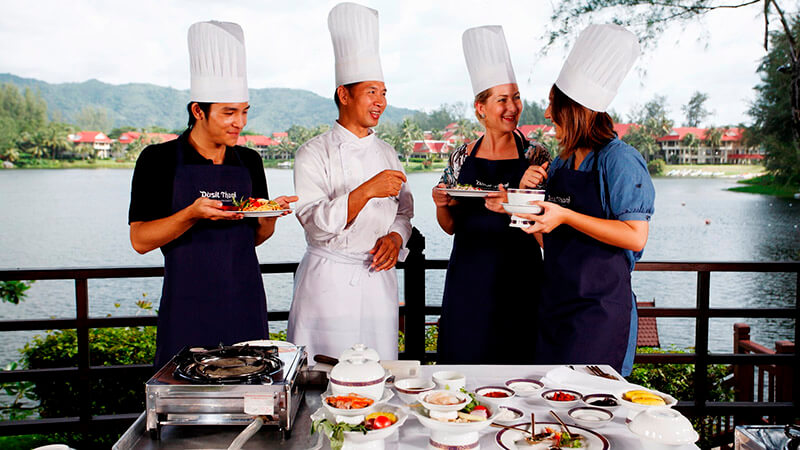 کلاس آشپزی Dusit Laguna Phuket در پوکت کلاس آشپزی Dusit Laguna Phuket در پوکت
