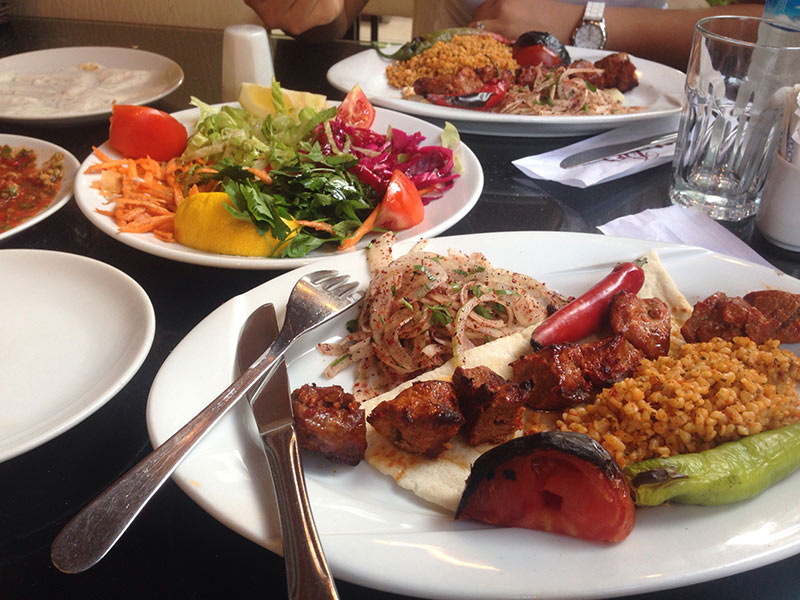 کباب‌ سرای پاشا بیگ