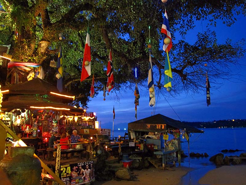 رستوران Khantoke در پوکت رستوران Khantoke در پوکت