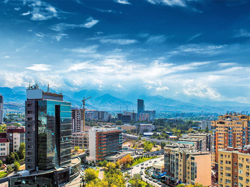 بهترین فصل سفر به قزاقزستان - الی گشت