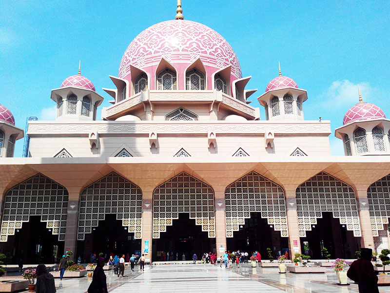 حیاط مسجد پوترا