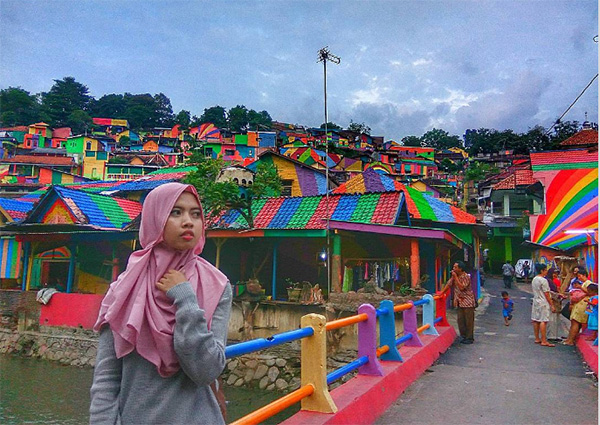 روستای رنگین کمان اندونزی