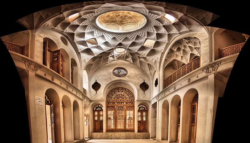 نمایی از داخل خانه عامری ها نمایی از داخل خانه عامری ها