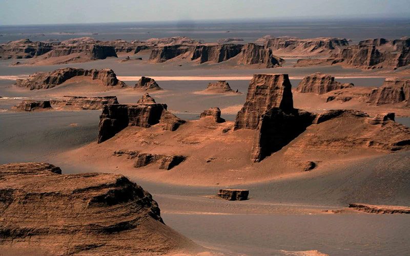 کلوت های زیبا در کویر لوت کلوت های زیبا در کویر لوت
