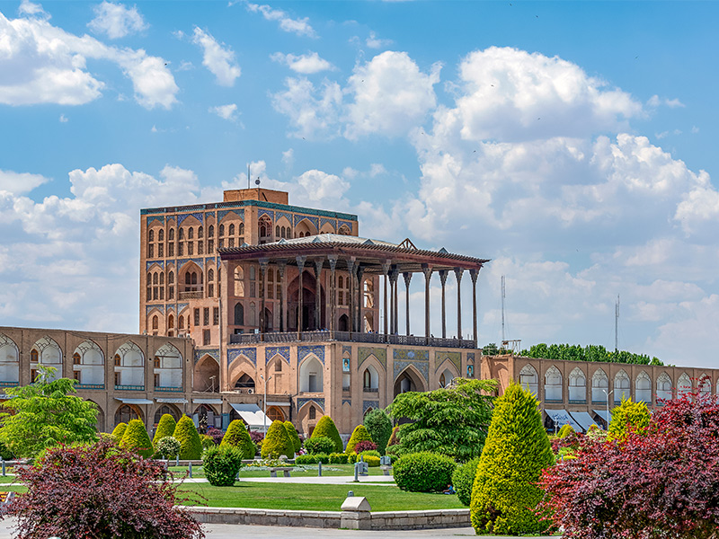 عمارت عالی قاپو - الی گشت