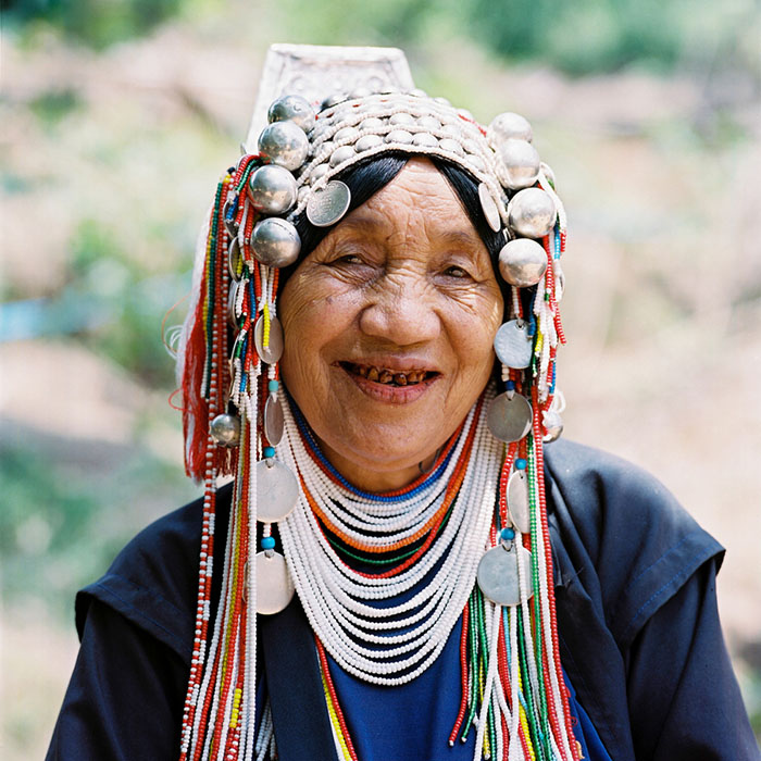 زنی از قبیله
