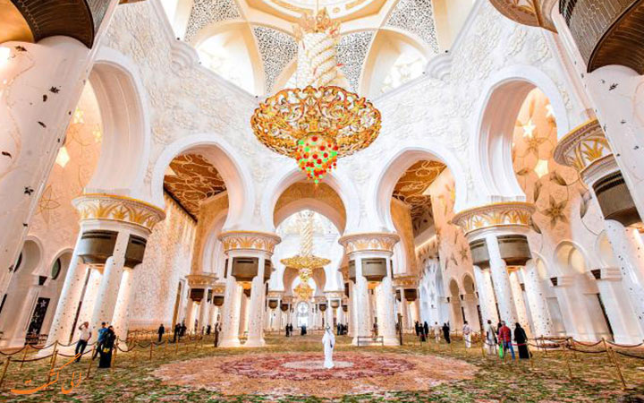 مسجدی با معماری زیبا مسجدی با معماری زیبا