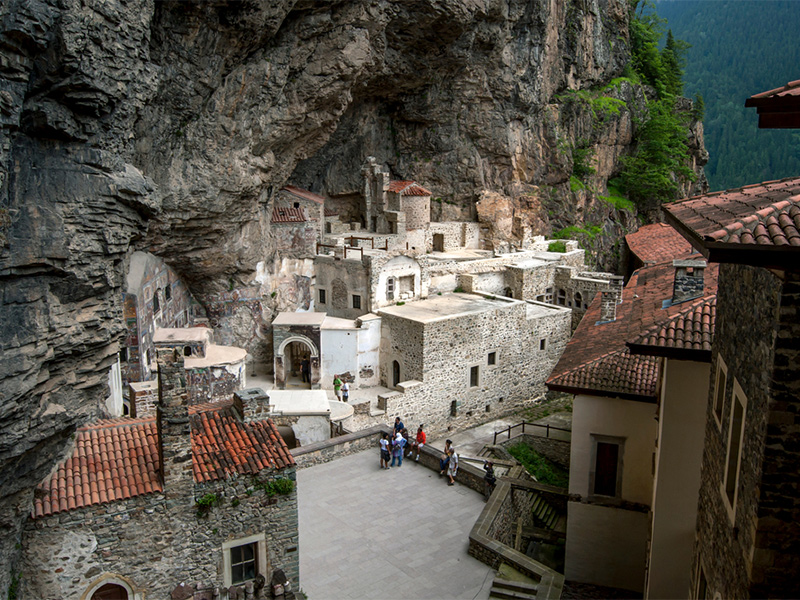 صومعه ی سوملا در ترابزون ترکیه