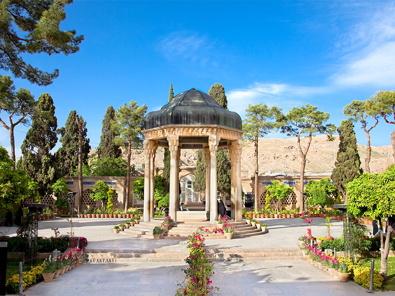 آرامگاه حافظ در شیراز - الی گشت