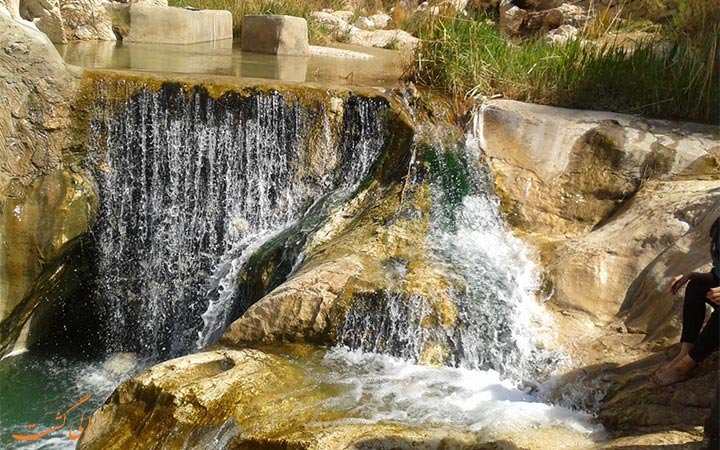 تخت عروس