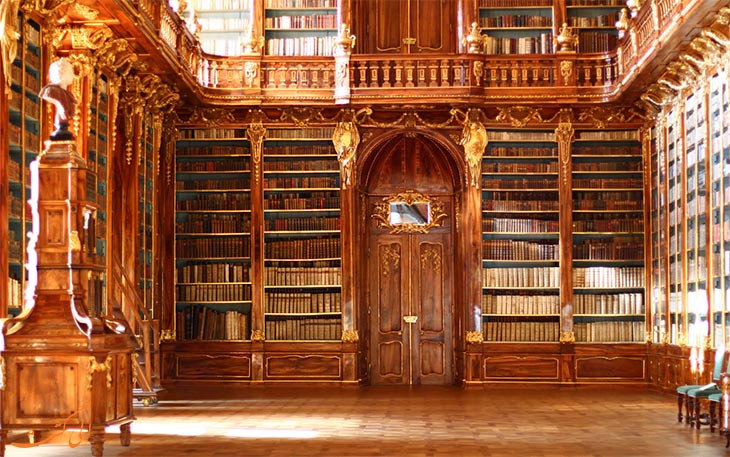 کتابخانه کلیسای استراهوف در پراگ