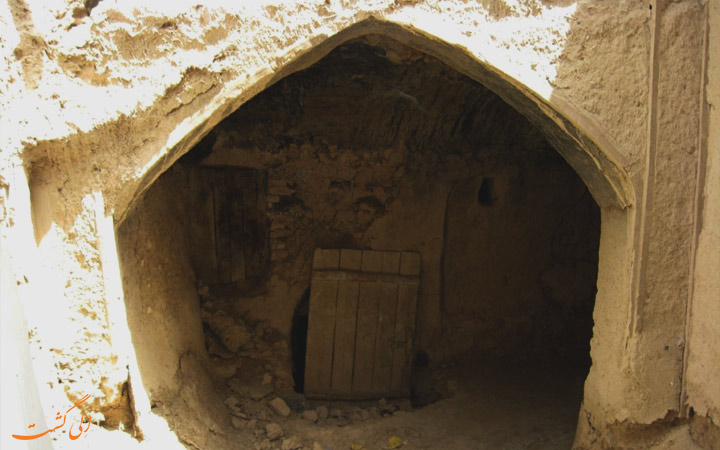 آثار بیابانک آثار بیابانک