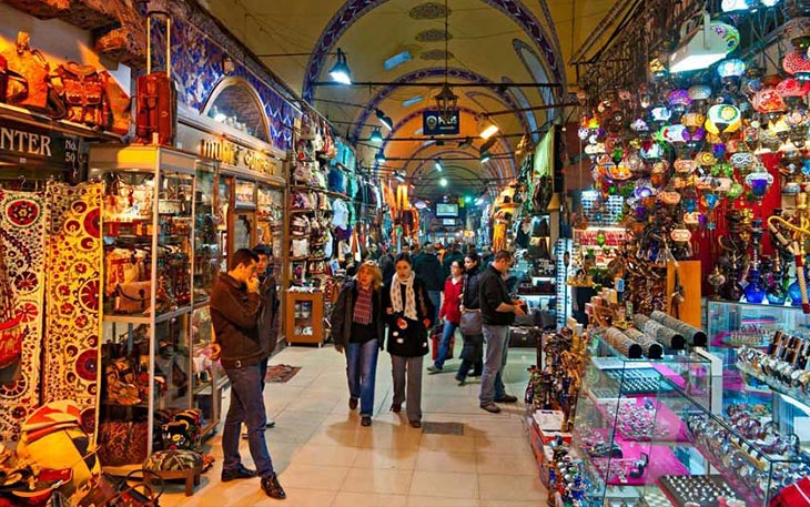 دالان های بازار بزرگ استانبول