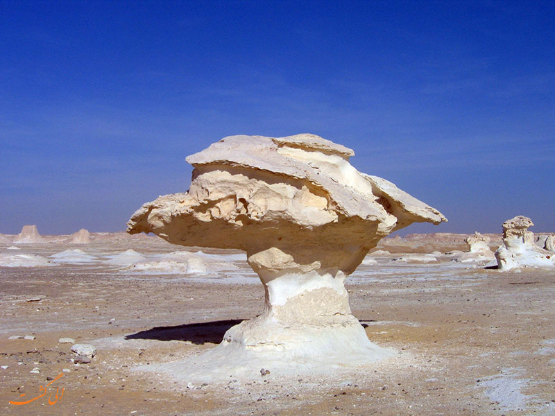 صخره های بیابان فارافرا در مصر صخره های بیابان فارافرا در مصر