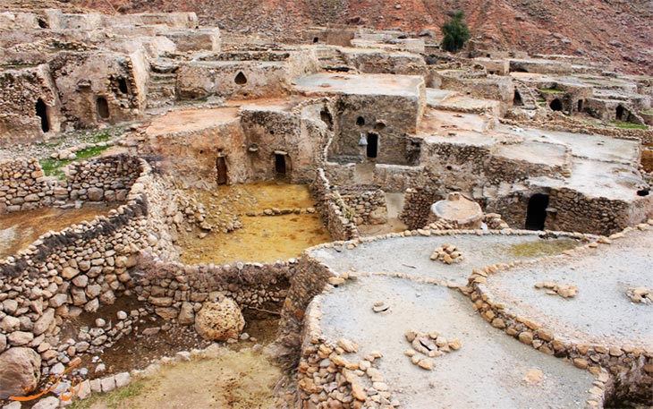 لیوس، روستایی سنگی در دزفول