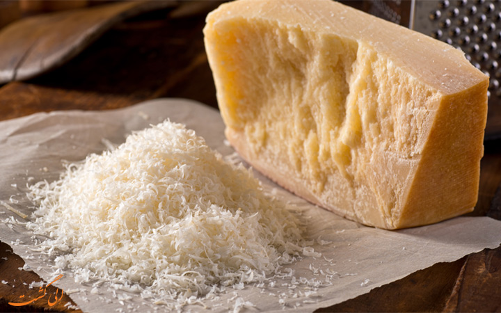 پنیر ایتالیایی پارمزان