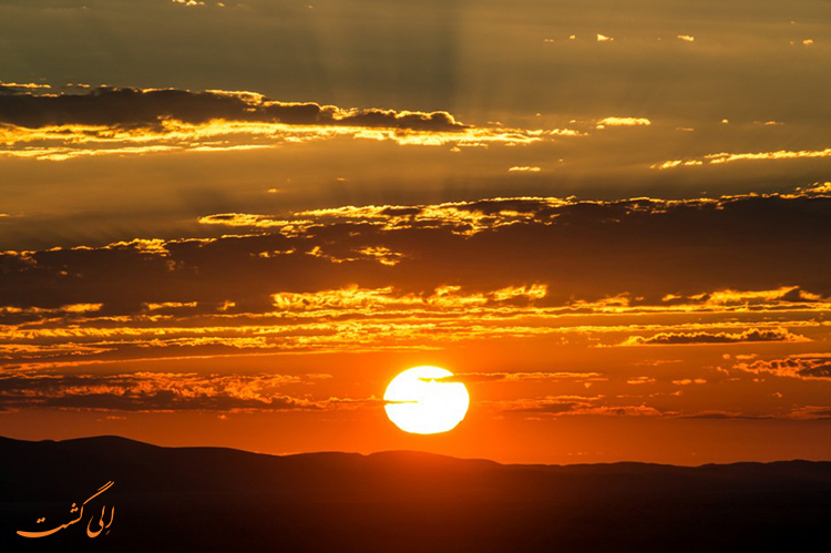 غروب خورشید در دره مرگ نامیبیا