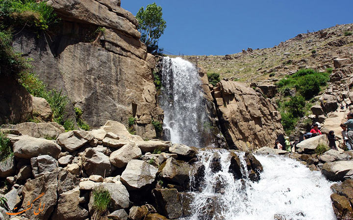 آبشار گنجنامه آبشار گنجنامه