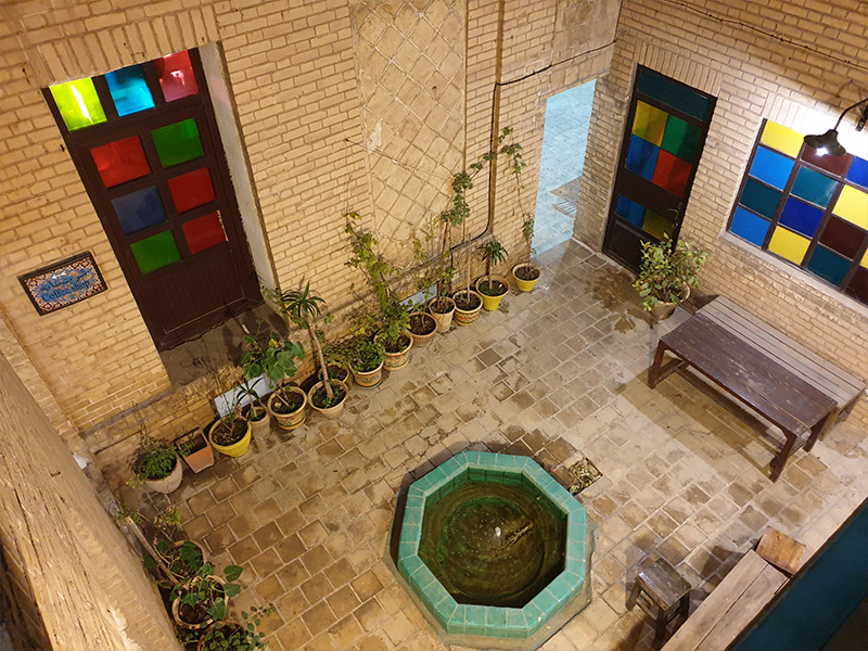 خانه ماپار - الی گشت