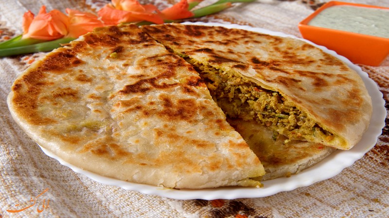 پاراتای پر شده پاراتای پر شده