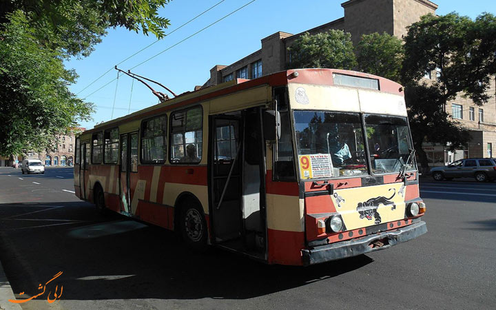 ترولی باس