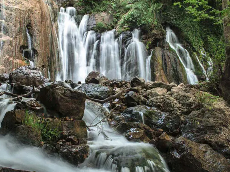 آبشار نوژیان