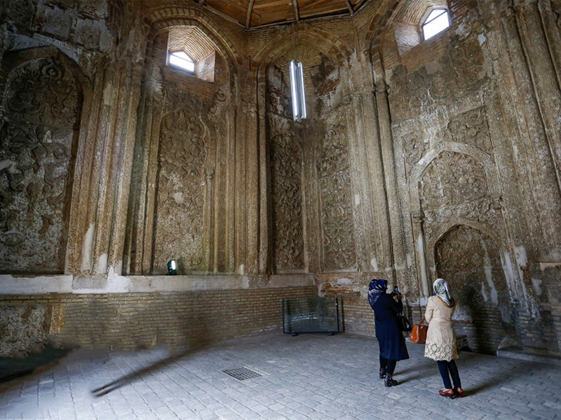 گنبد علویان