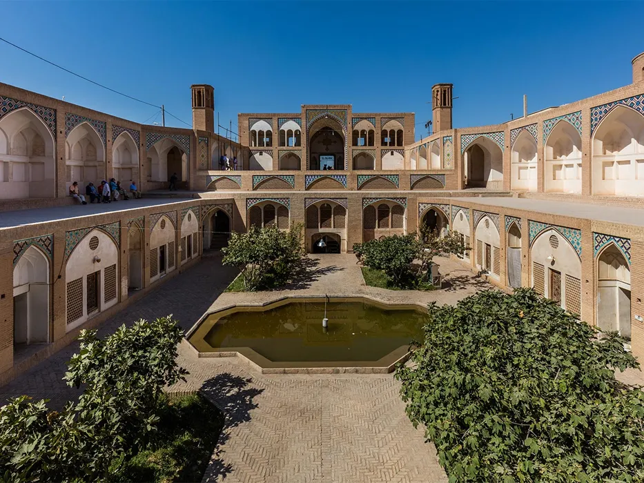 مسجد آقا بزرگ کاشان