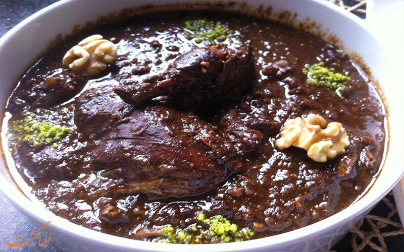 مرغ فسنجون مرغ فسنجون