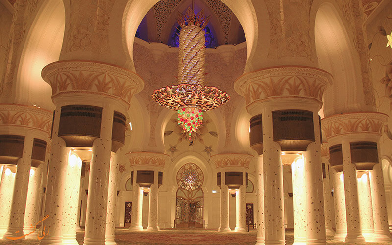 صحن داخلی مسجد سلطان قابوس عمان