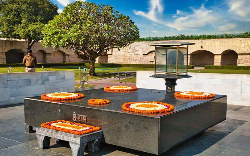 tomb-of-mahatma-gandhi راهنمای سفر به دهلی