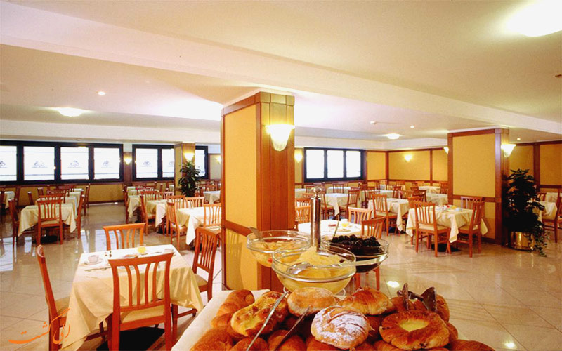 Hotel The Brand Roma- الی گشت- رستوران Hotel The Brand Roma- الی گشت- رستوران
