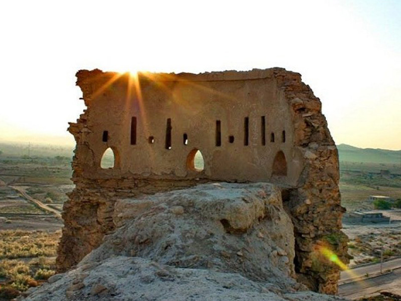 قلعه فین بندرعباس - جاذبه های بندرعباس - الی گشت