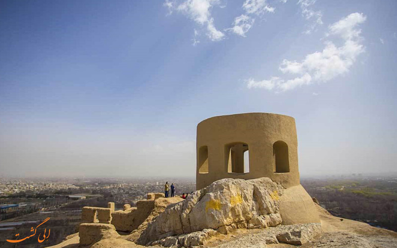 نمایی از برج 8 ضلعی