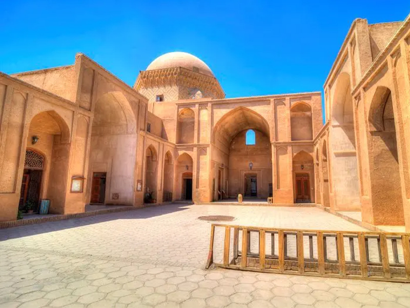 جاذبه یزد