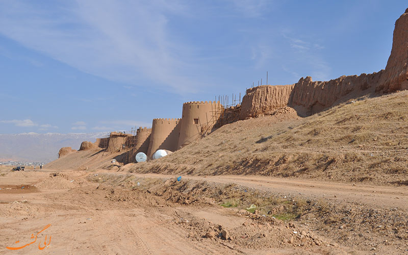 محوطه تاریخی اسفراین