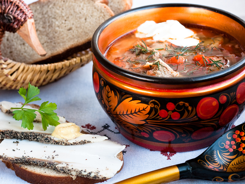 در سنت پترزبورگ چه غذاهایی را امتحان کنیم؟ - الی گشت
